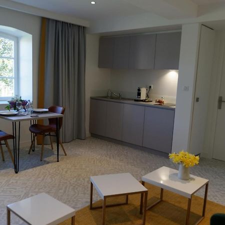 Saint-Germain-Nuelles Lodges En Pierres Dorees מראה חיצוני תמונה