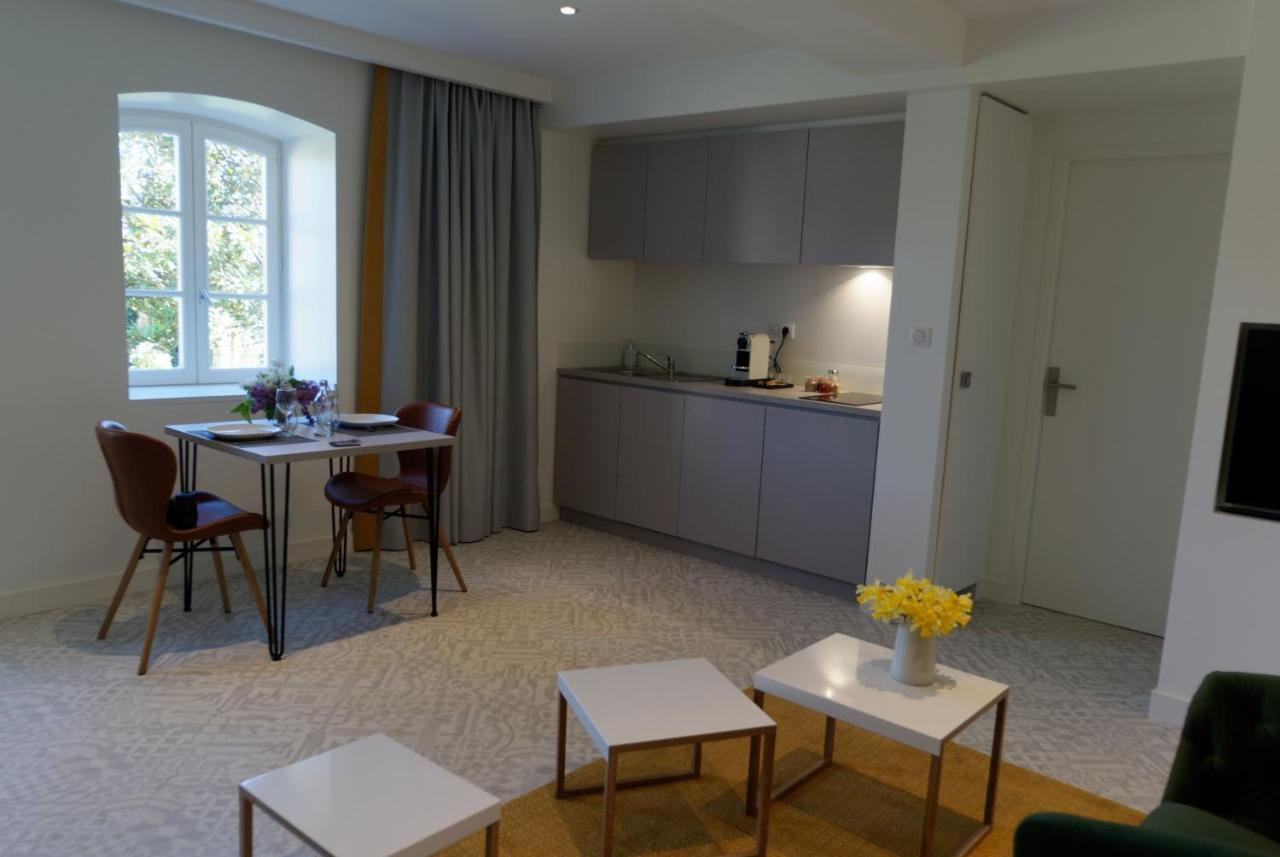 Saint-Germain-Nuelles Lodges En Pierres Dorees מראה חיצוני תמונה