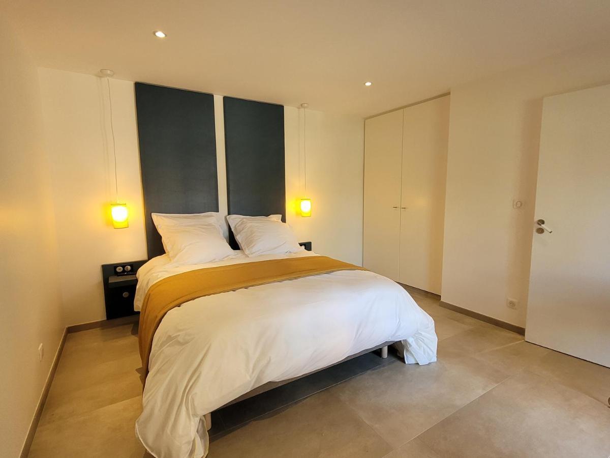 Saint-Germain-Nuelles Lodges En Pierres Dorees מראה חיצוני תמונה