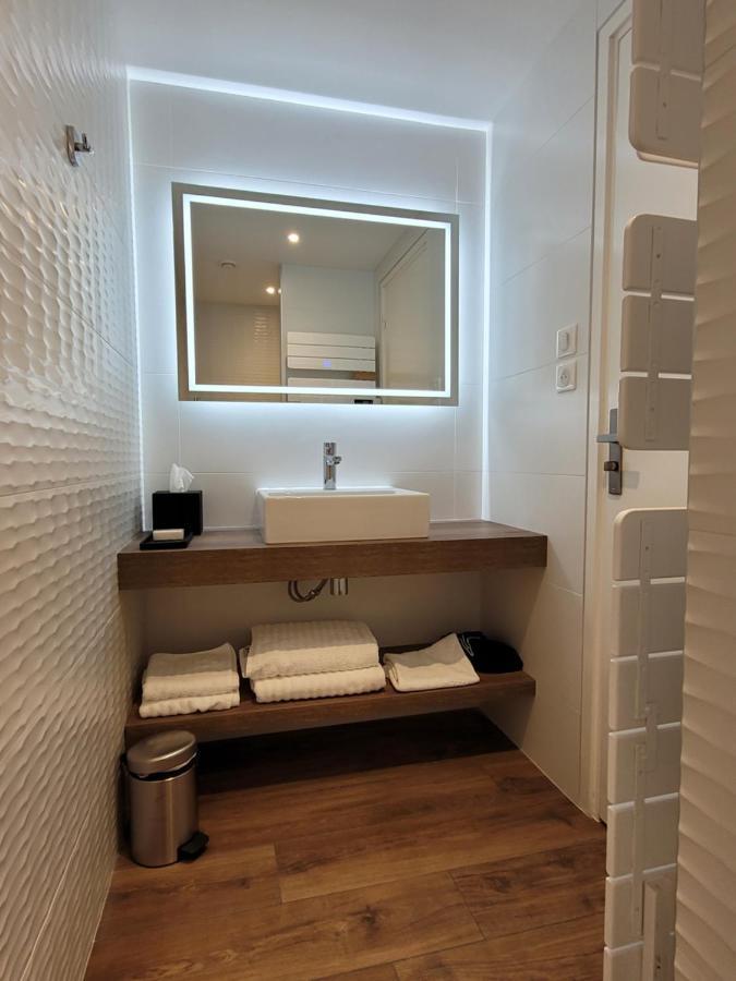 Saint-Germain-Nuelles Lodges En Pierres Dorees מראה חיצוני תמונה