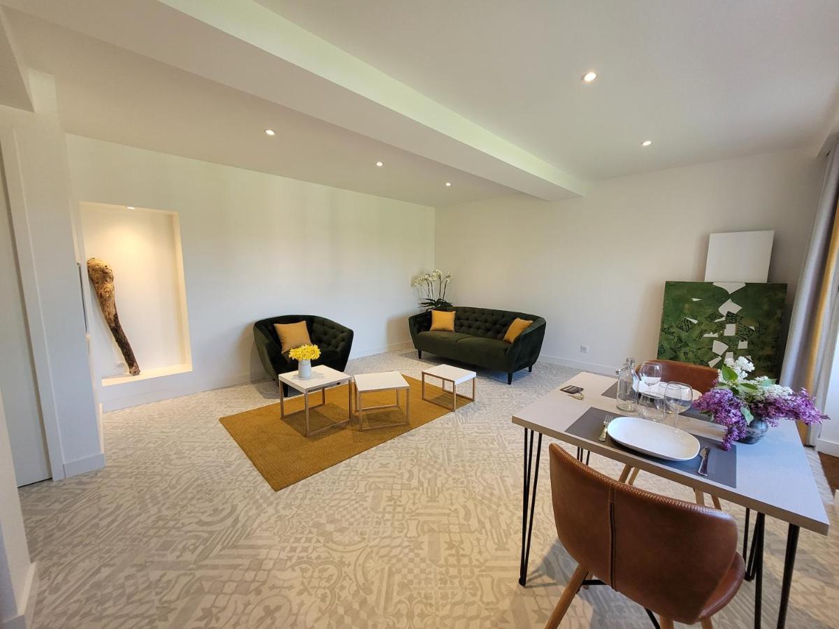 Saint-Germain-Nuelles Lodges En Pierres Dorees מראה חיצוני תמונה