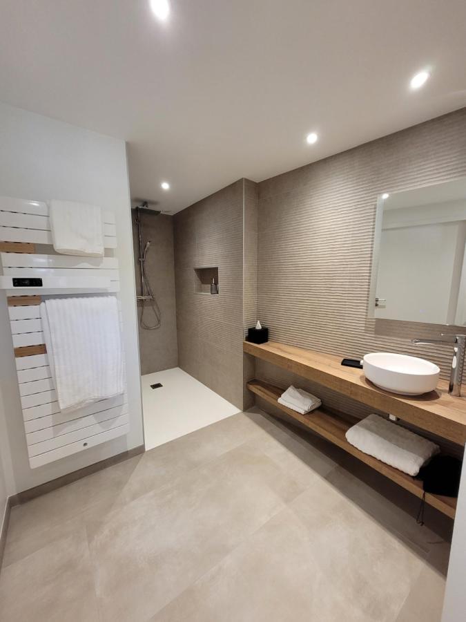 Saint-Germain-Nuelles Lodges En Pierres Dorees מראה חיצוני תמונה